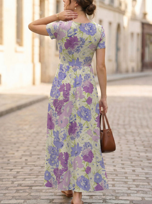 A 字宽松版短袖连衣裙