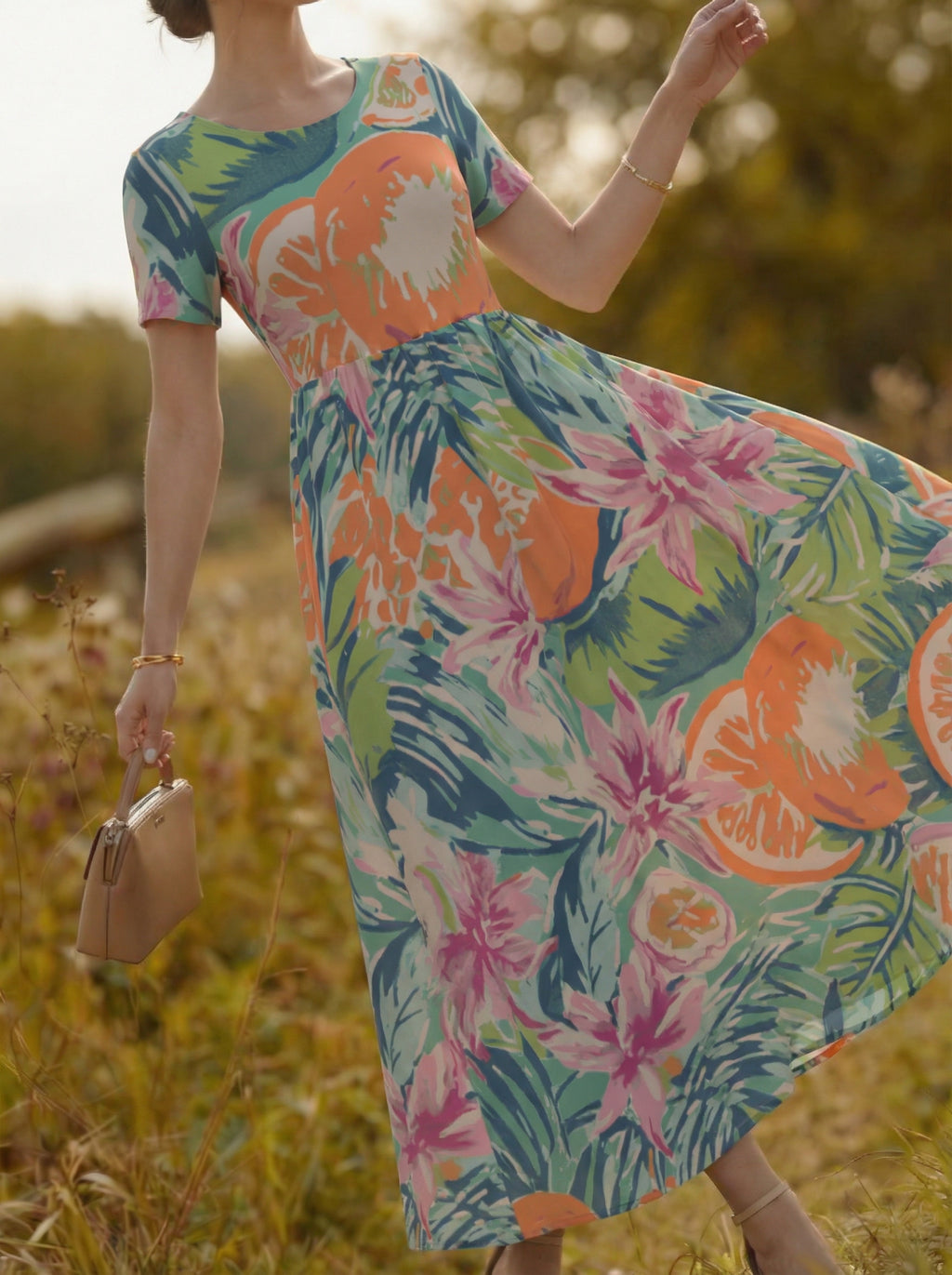 A 字宽松版短袖连衣裙